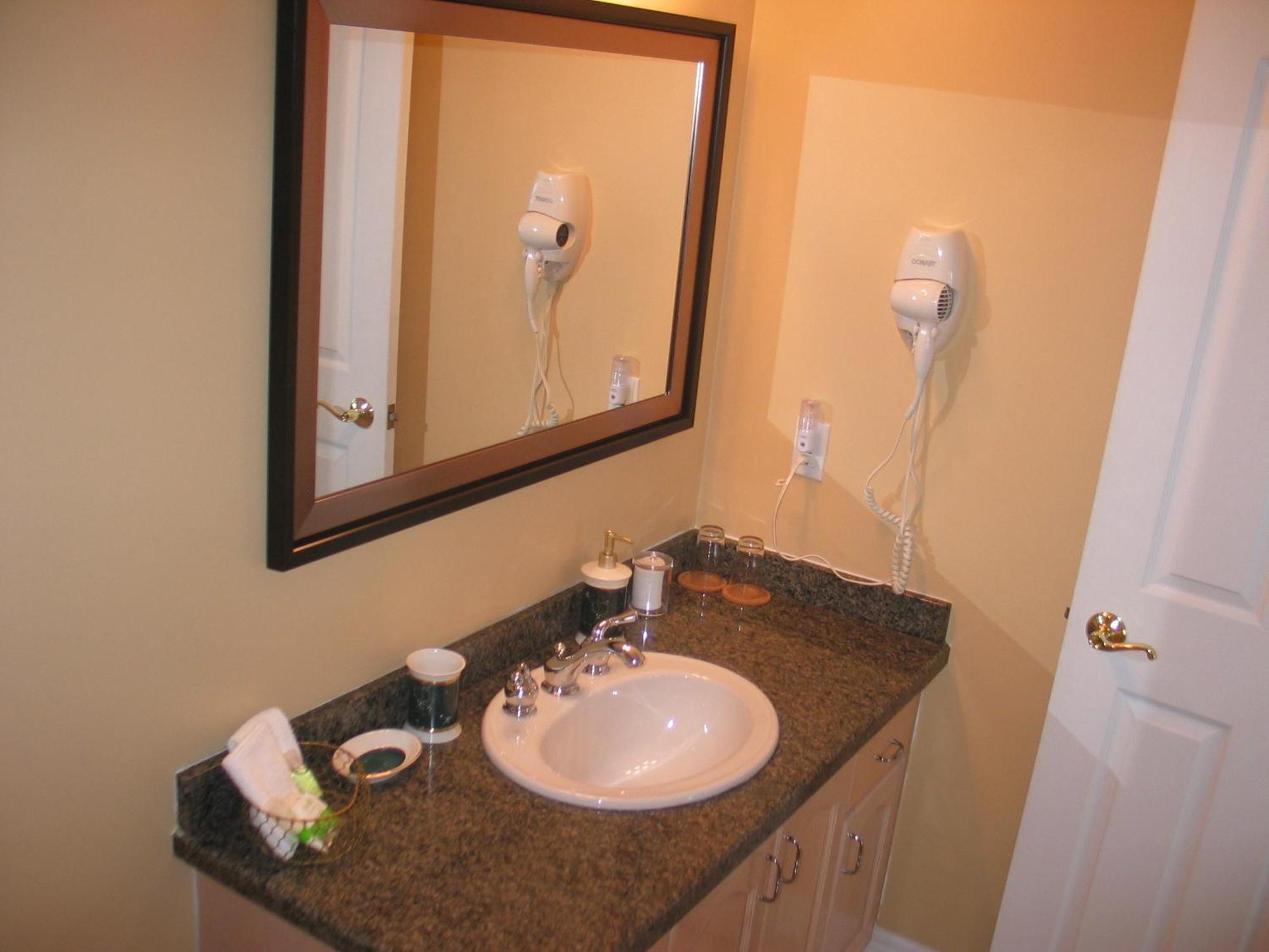 Arnica Bed & Breakfast Bed & Breakfast Niagara-on-the-Lake Room photo