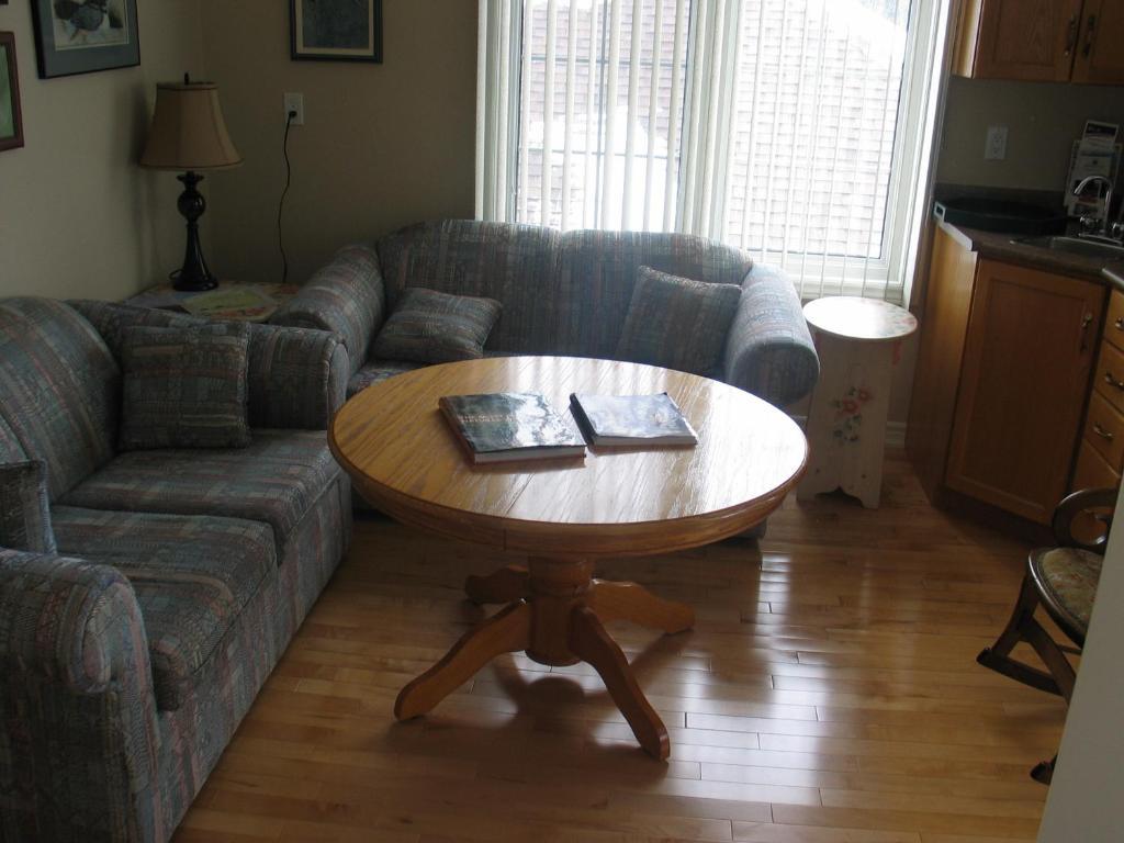 Arnica Bed & Breakfast Bed & Breakfast Niagara-on-the-Lake Exterior photo