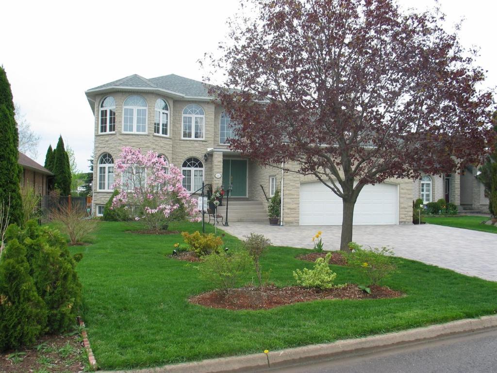 Arnica Bed & Breakfast Bed & Breakfast Niagara-on-the-Lake Exterior photo